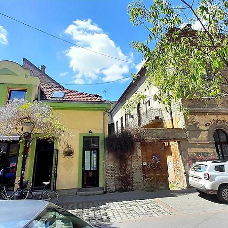 Cool & Cozy Center Apartment Subotica Exterior photo